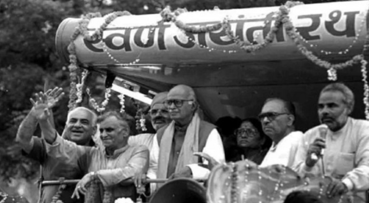 राम मंदिर, इसके आंदोलन, और  मोदी पर क्या बोले आडवाणी...